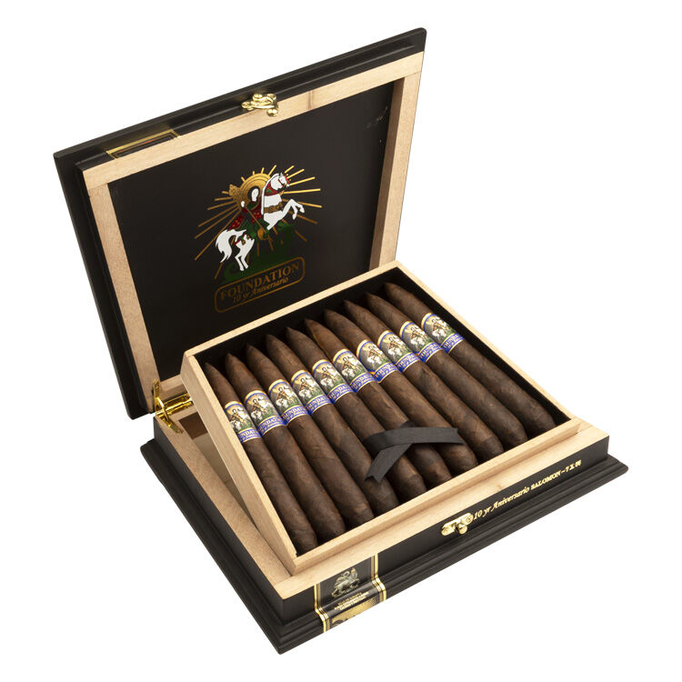 View product media FCTYS10 Salomon Perfecto Limited Edition, , jrcigars 3